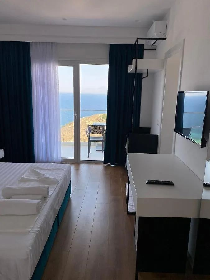 Sea & Lake View Villa 사밀