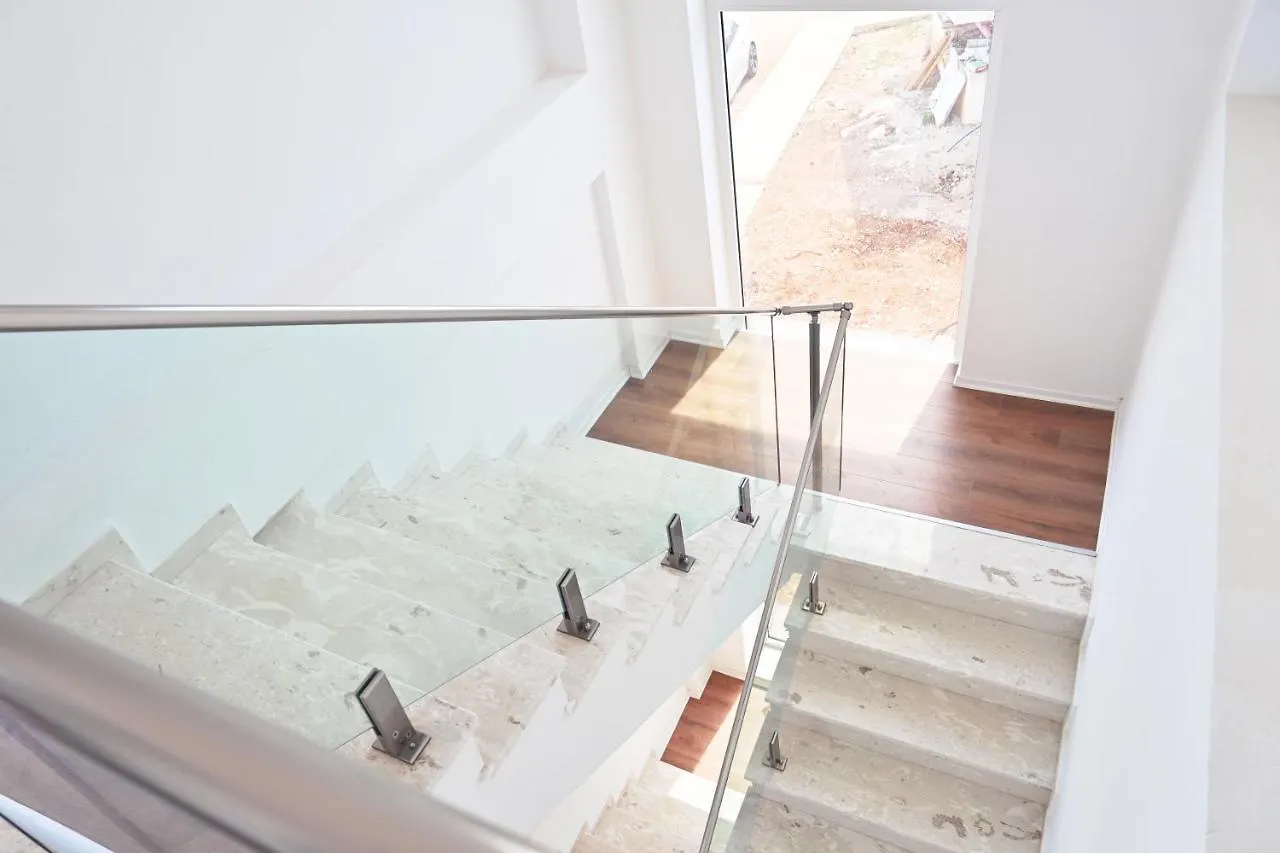 *** 게스트하우스 Sea & Lake View Villa 사밀 알바니아