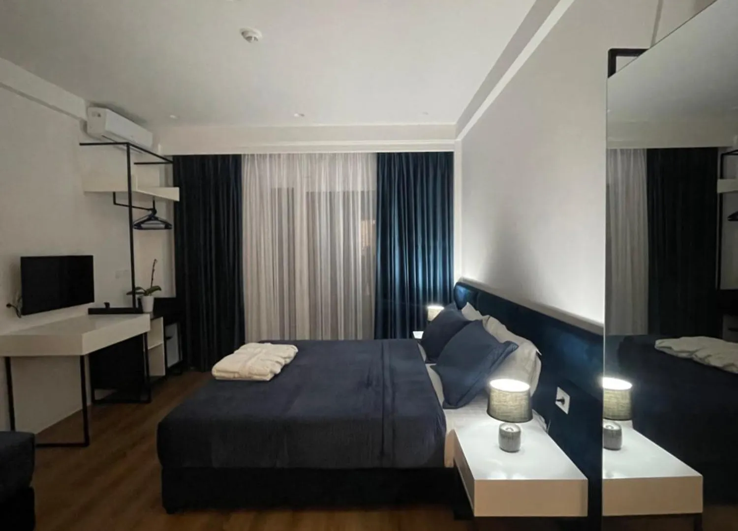 Sea & Lake View Villa 사밀 게스트하우스